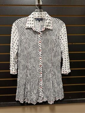 CARINE Crinkle Polka Dot Button Front Shirt Red Accents Size S